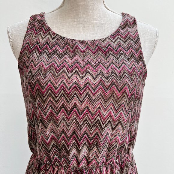 As U Wish Rose Pink Chevron Zig Zag Print Sheath Dress - Picture 2 of 14